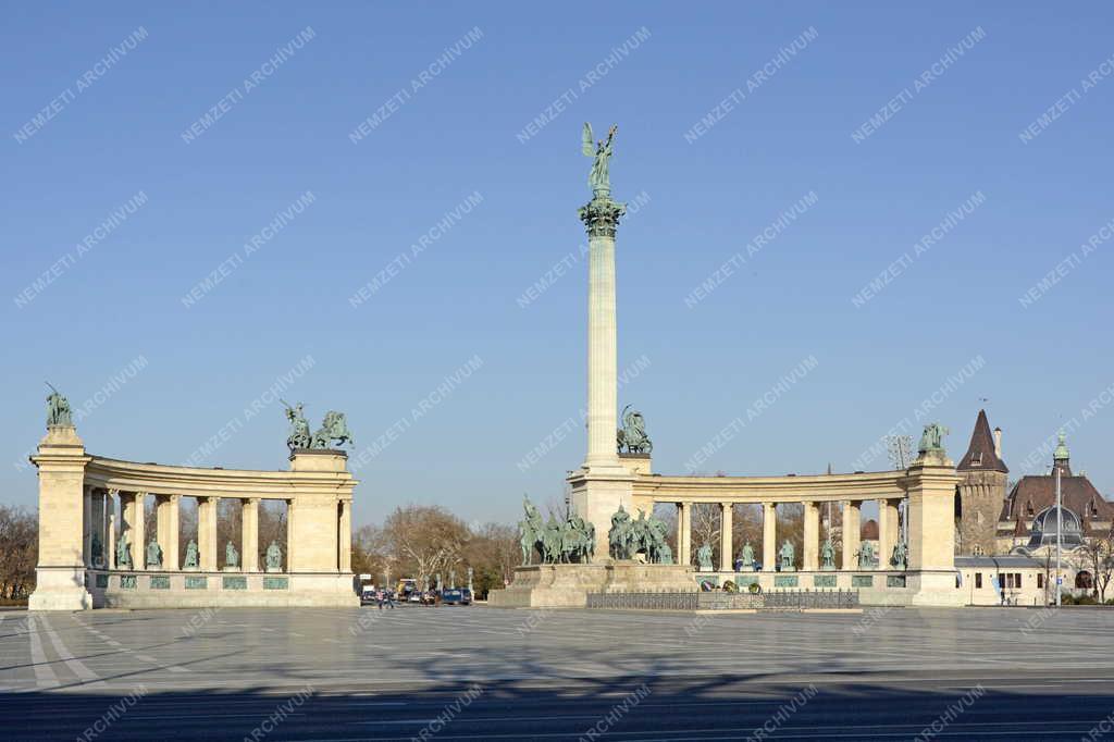 Városkép - Budapest - A Millenniumi emlékmű a Hősök terén