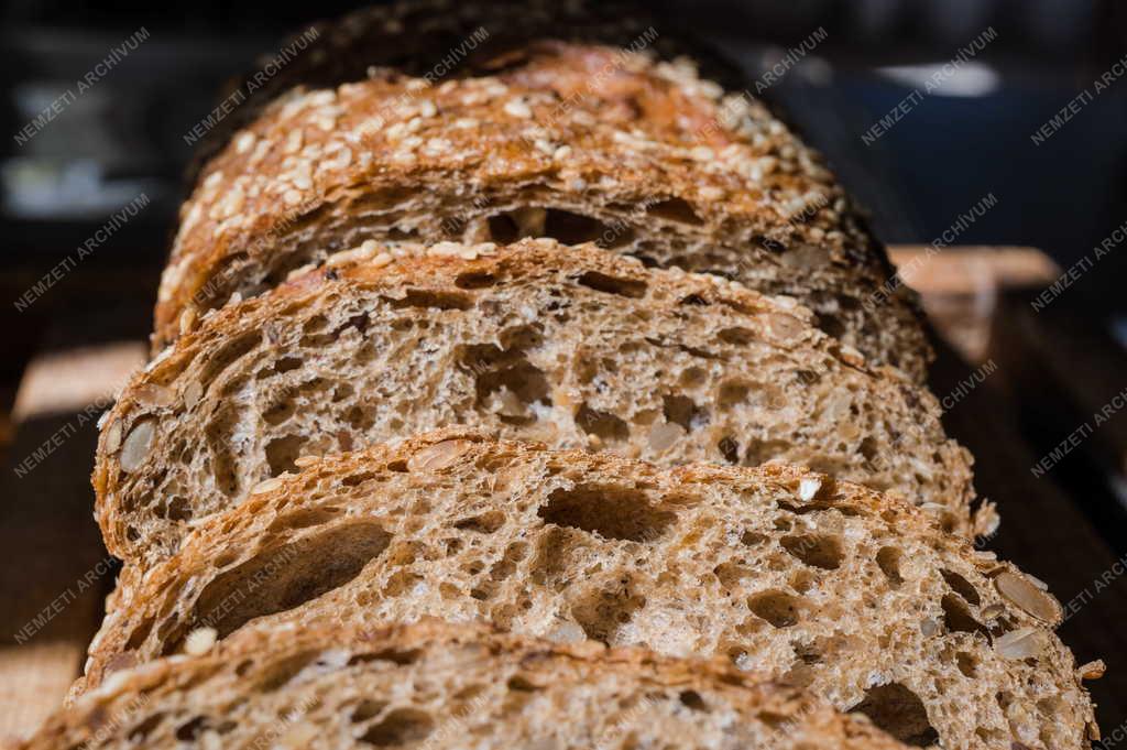 Élelmiszer - Kenyér