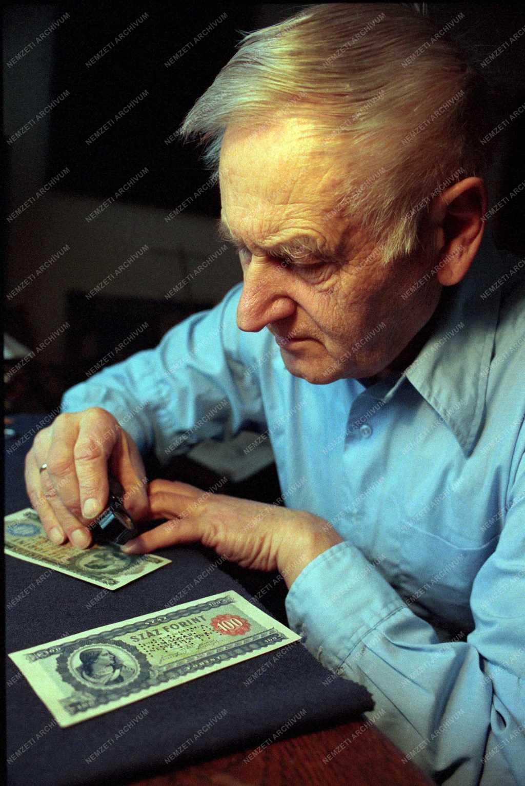 Pénzügy - Hatvanéves a forint