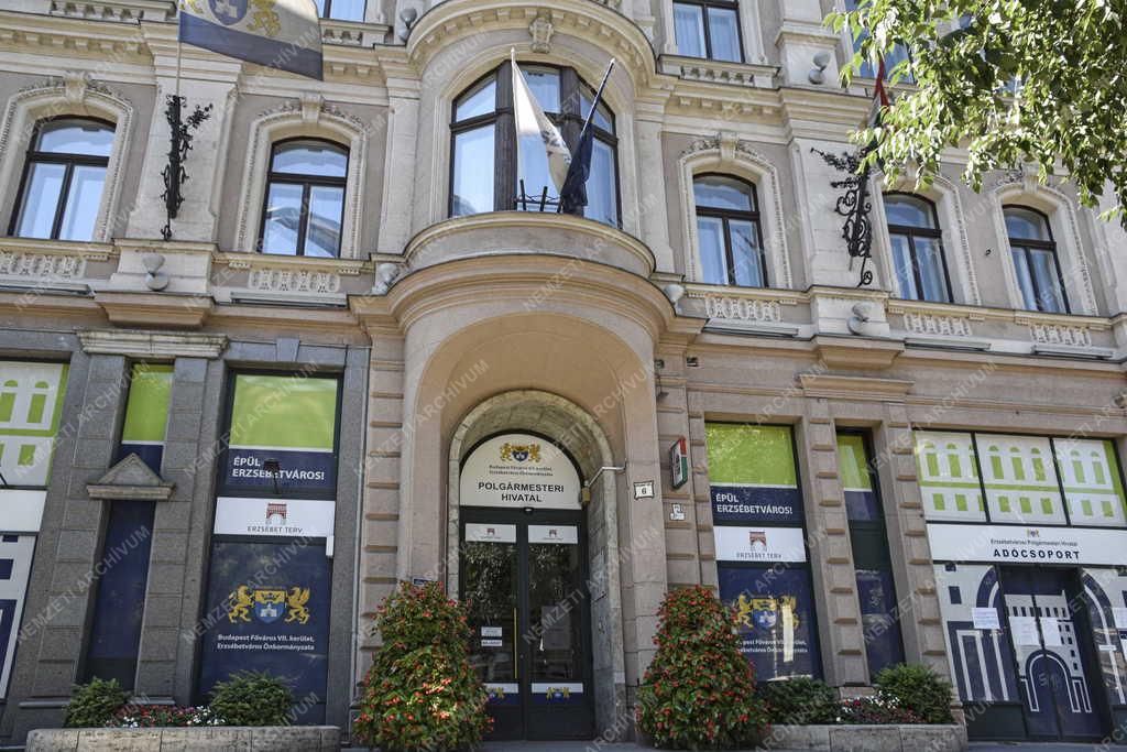 Közigazgatás - Budapest - Erzsébetvárosi Polgármesteri Hivatal
