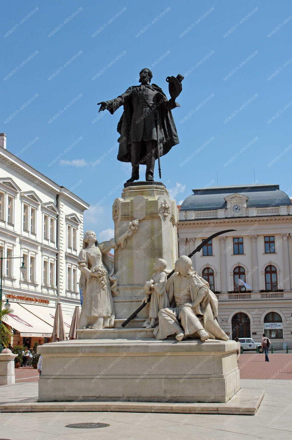 Szeged - Kossuth Lajos szobra