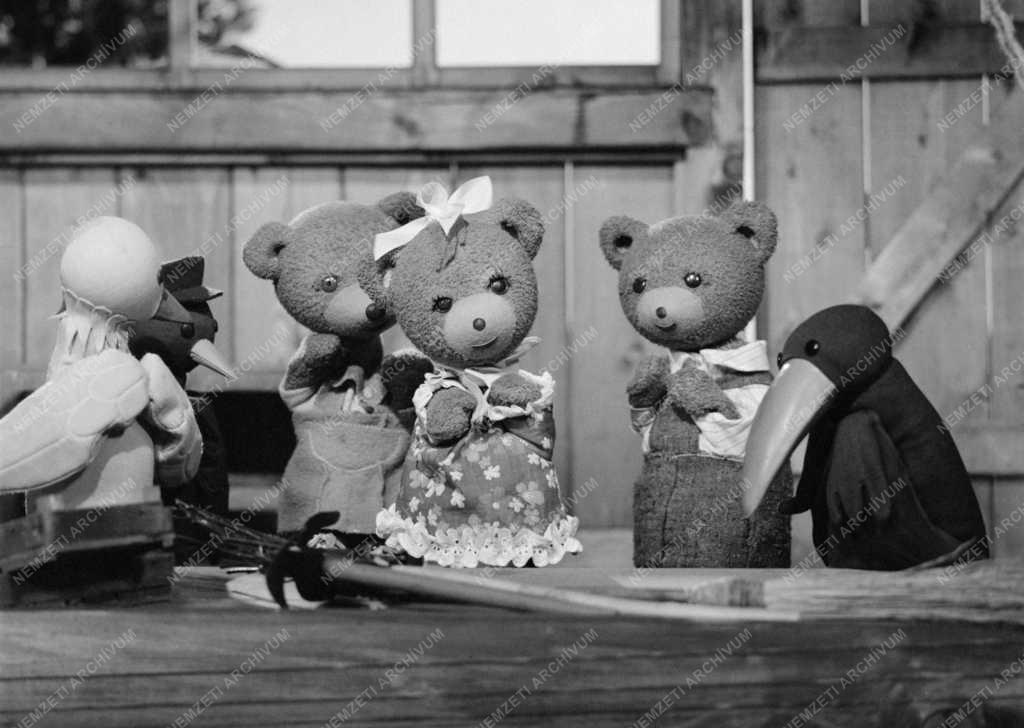 Televízió - A Dörmögőék kalandjai című bábfilmsorozat forgatása