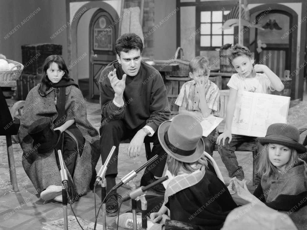 Kultúra - Televízió - A Cimbora című tv-műsor felvétele