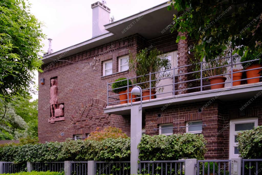 Városkép - Budapest - Napraforgó utcai kísérleti lakótelep