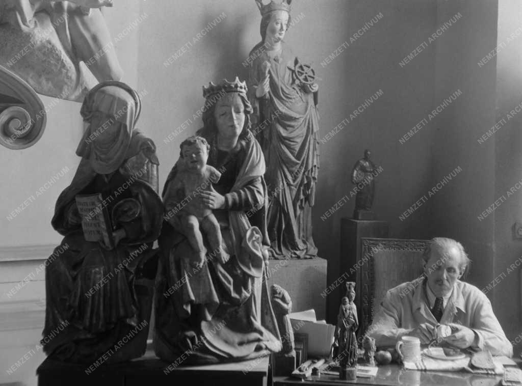 A Szépművészeti Múzeum farestaurátor műhelyében