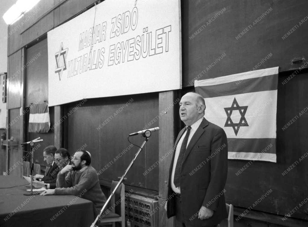 Szervezet - A Magyar Zsidó Kulturális Egyesület közgyűlése