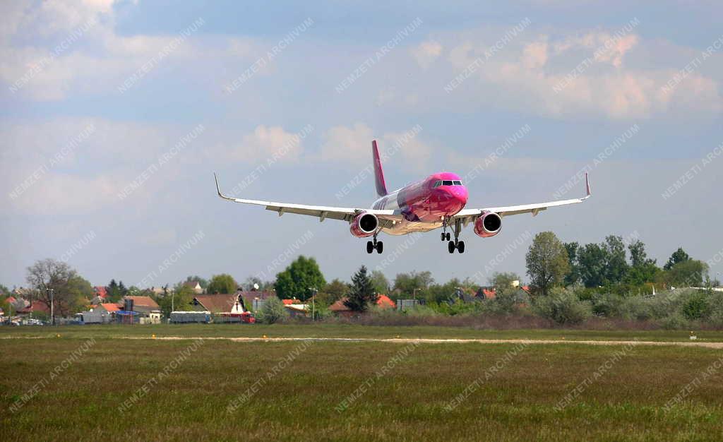 Légi közlekedés - Debrecen - Debrecen Airport