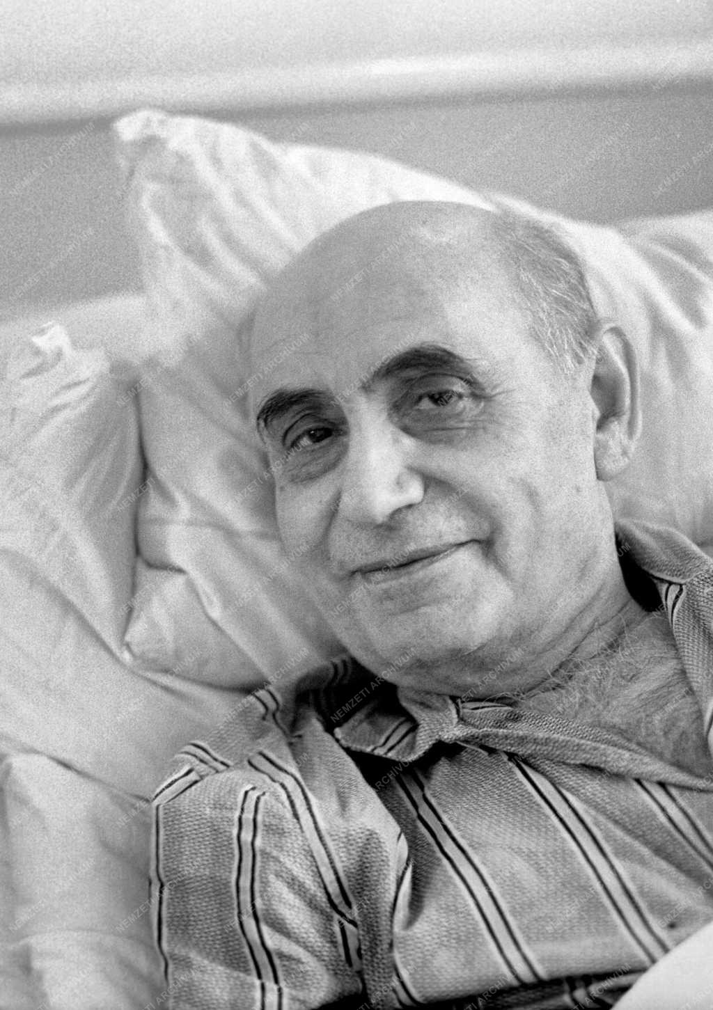 Március 22-én ünnepli 70. születésnapját Illés Béla Kossuth-díjas író
