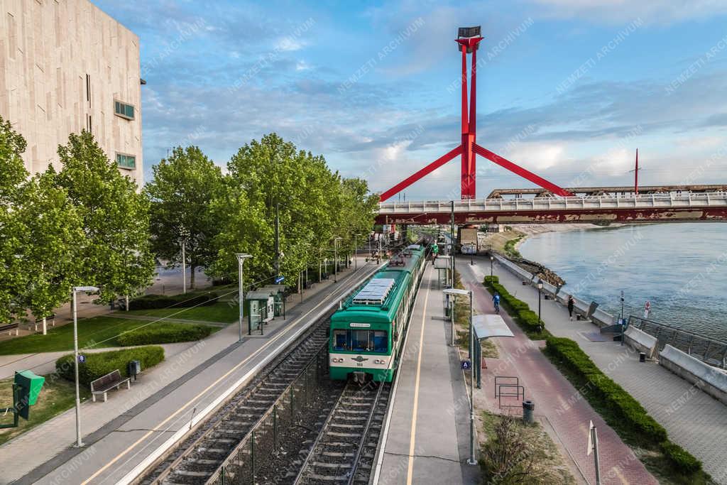 Közlekedés - Budapest - Csepeli Hév