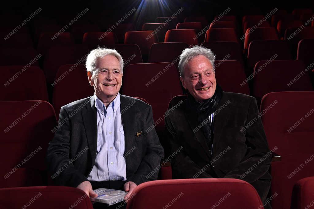 Televízió - Magyar filmek új köntösben