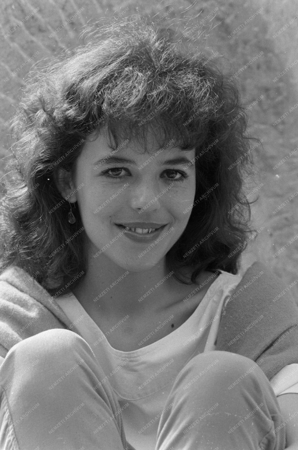 Kultúra - Tóth Enikő színművész