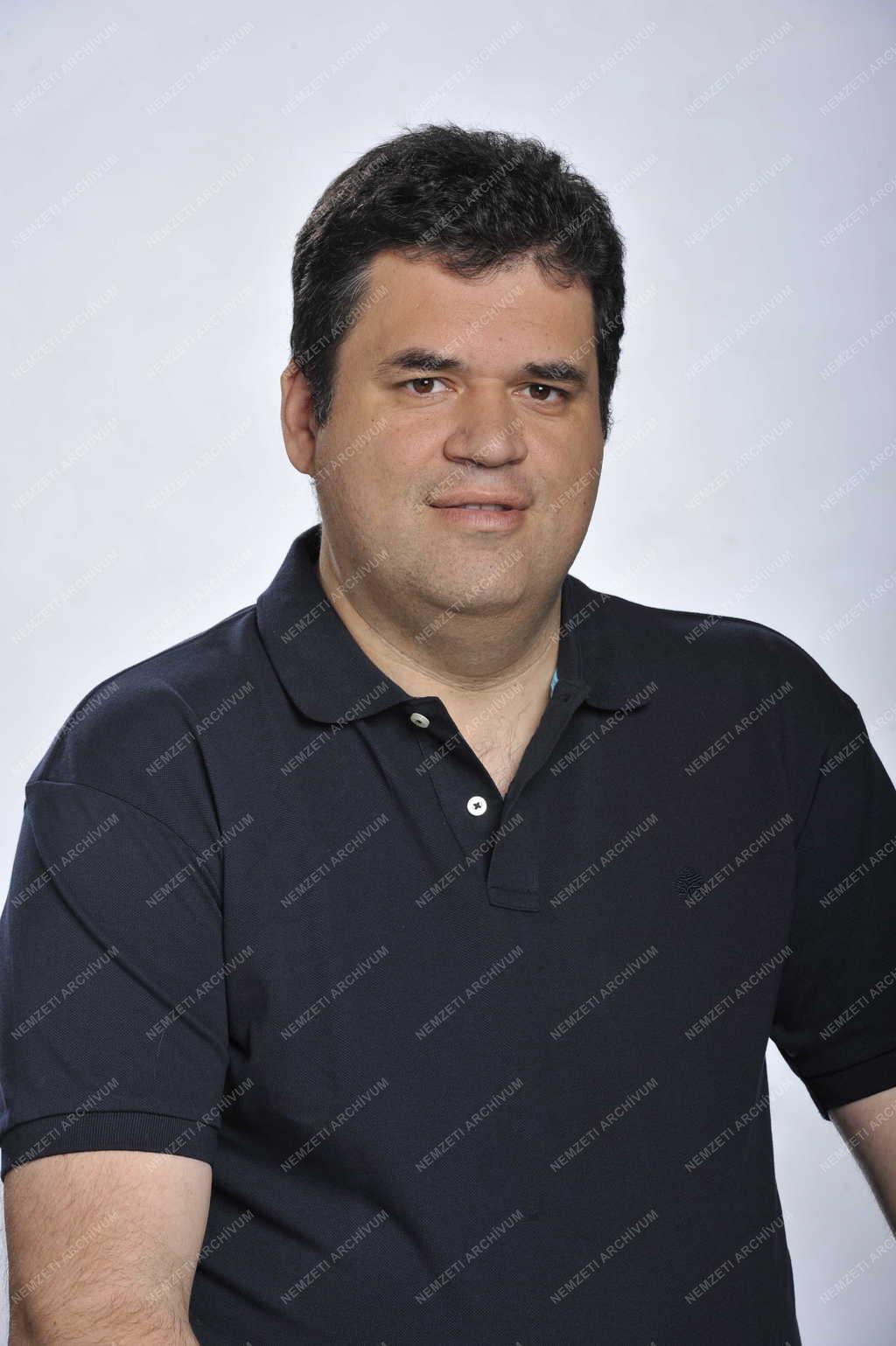 Sport - Televízió - Labdarúgó Eb - Lantos Gábor kommentátor