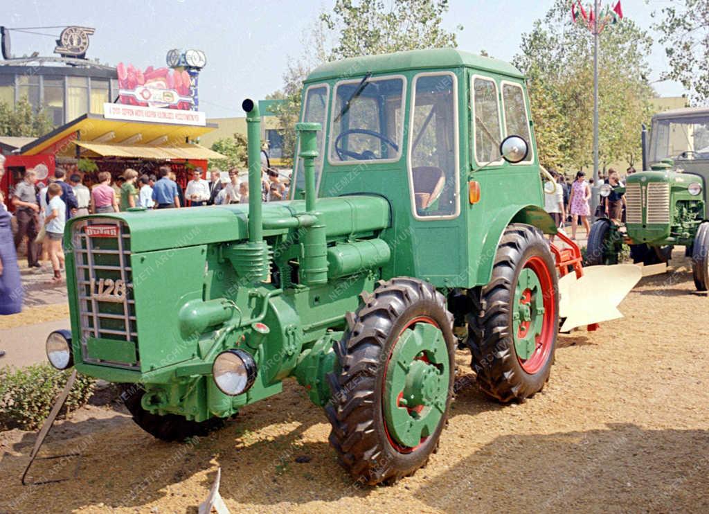Traktor