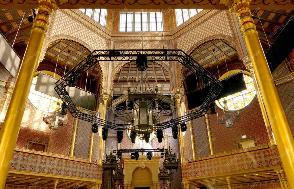 Egyház - Budapest – Megújult a Rumbach zsinagóga