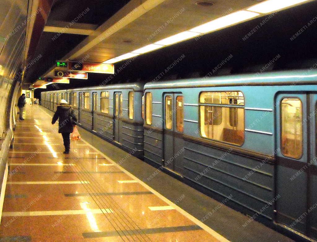 Közlekedés - A BKV 2-es metróvonalának végállomása