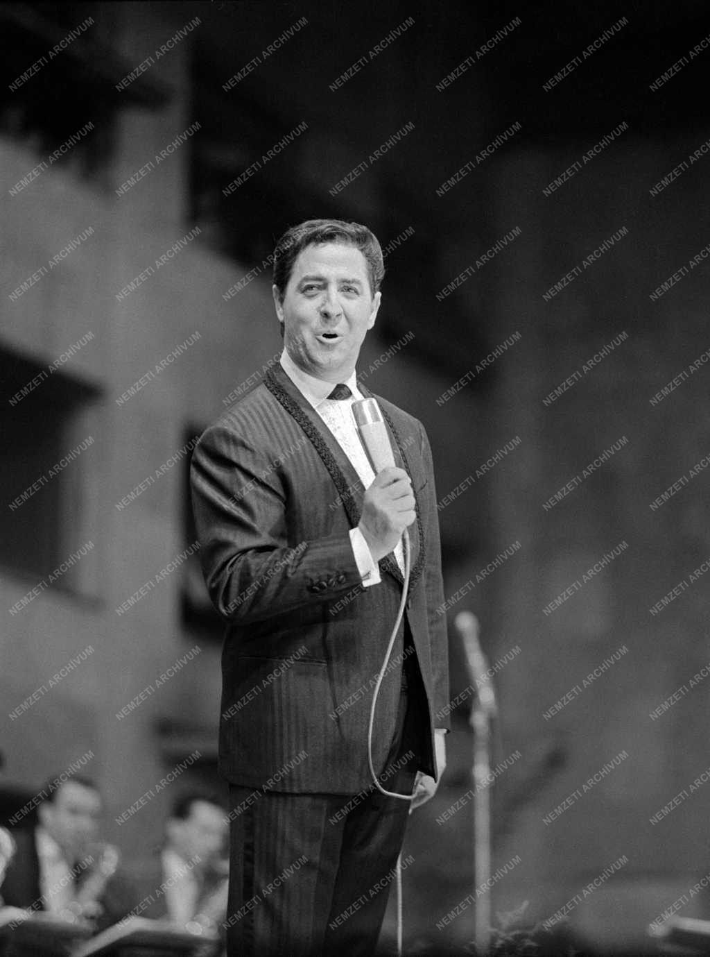 Kultúra - Vico Torrian és Ines Taddio koncert a Kisstadionban