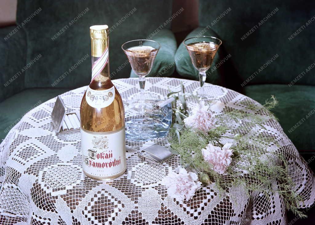 Borászat - Reklám – Tokaji Szamorodni