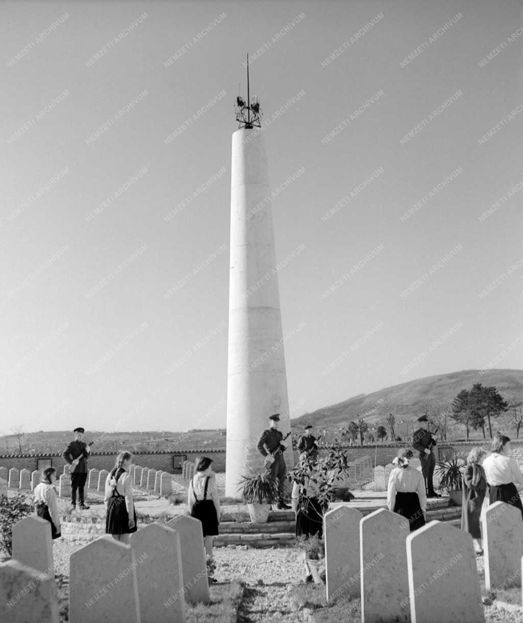 Kultúra - Tanácsköztársasági emlékünnepség Harkányban