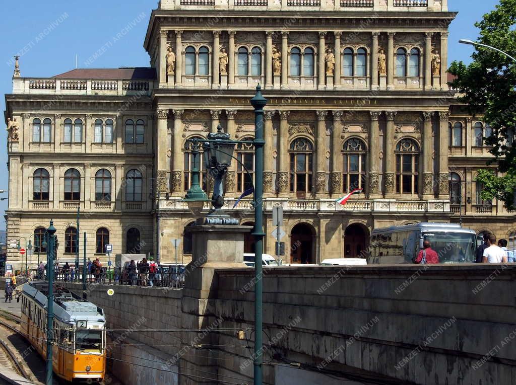 Városkép - Budapest - MTA-székház