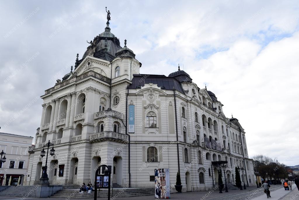 Szlovákia - Kassa - Állami Színház