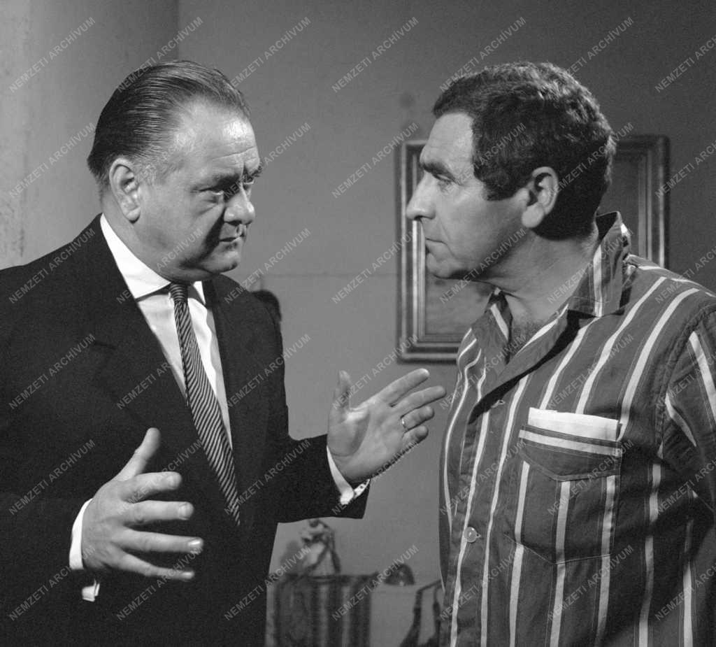 Dunai Ferenc A nadrág című vígjátékának próbáján a Vígszínház Ódry Színpadán. A darabot Horvai István rendezte