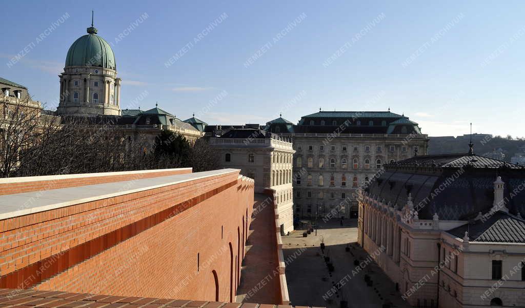 Városkép - Elkészült a Hauszmann-rámpa a budai Várban