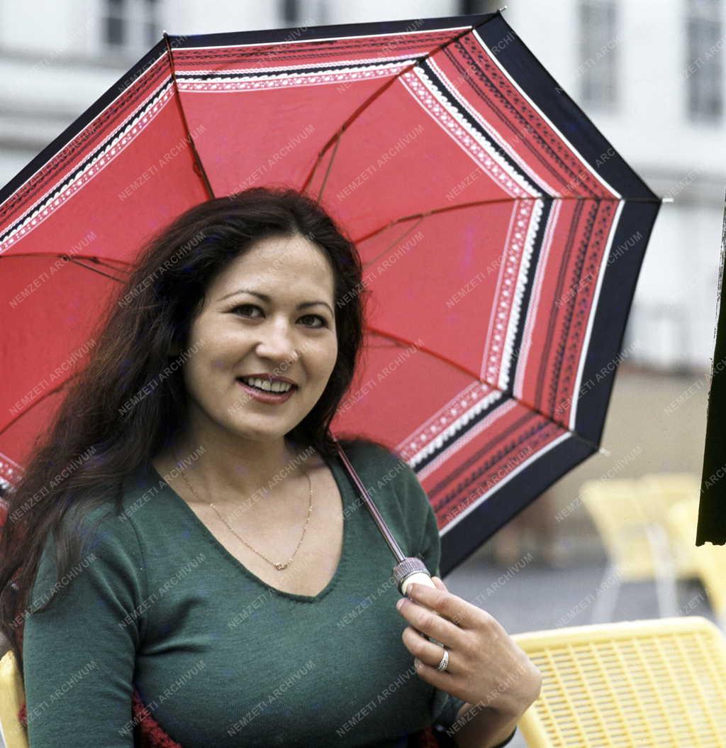 Kultúra - Deák Éva színésznő