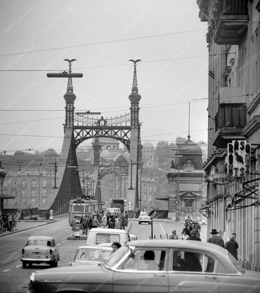 Városkép - Közlekedés - Szabadság híd