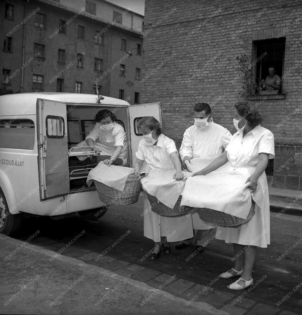 Egészségügy - A Csordás-ikrek