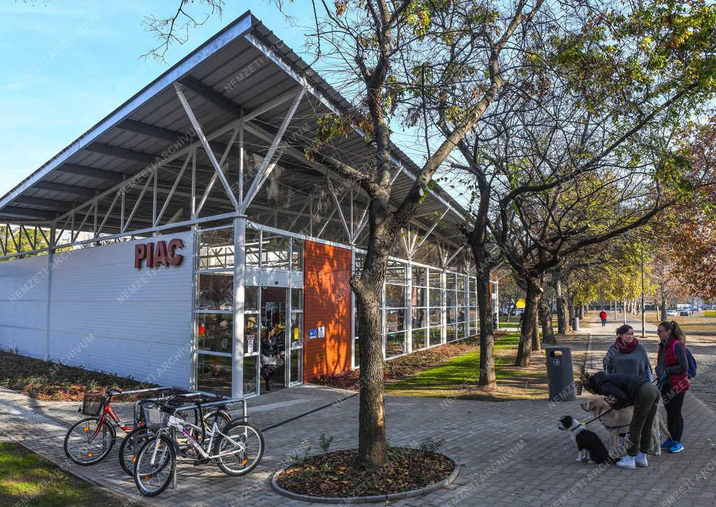 Kereskedelem - Debrecen - Új piaccsarnok