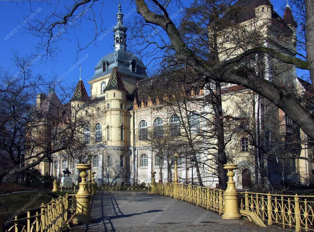 Városkép - Budapest - Vajdahunyad vára 