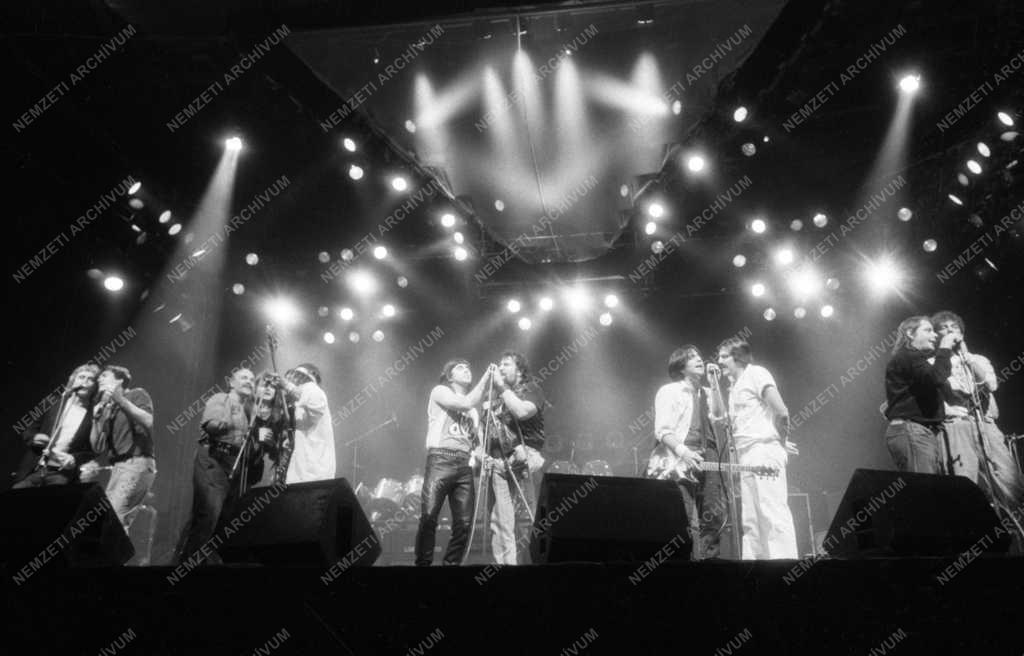 Kultúra - Segélykoncert az afrikai éhezők megsegítésére