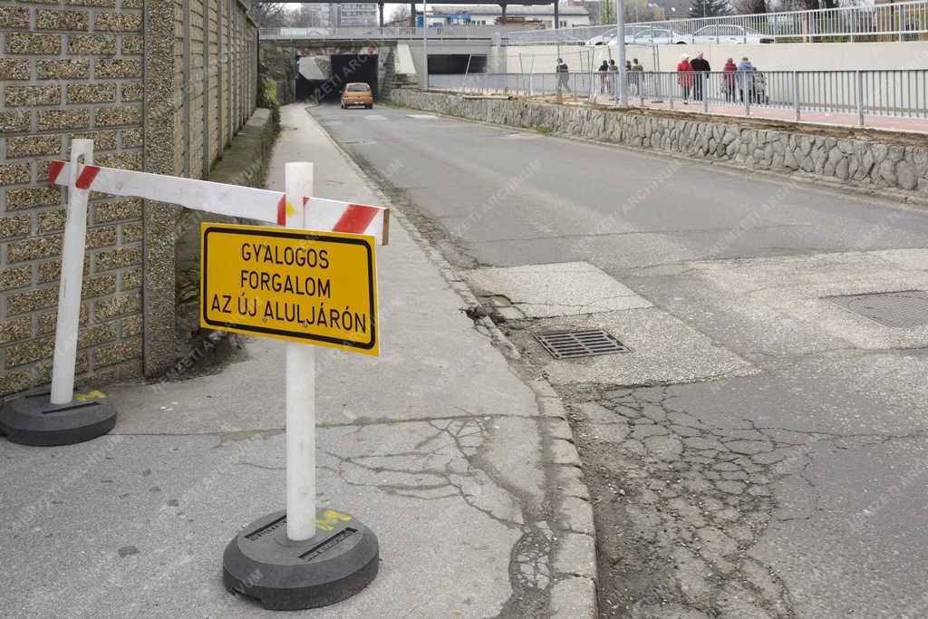 Felújítás - Vác - Megújul a váci vasútállomás