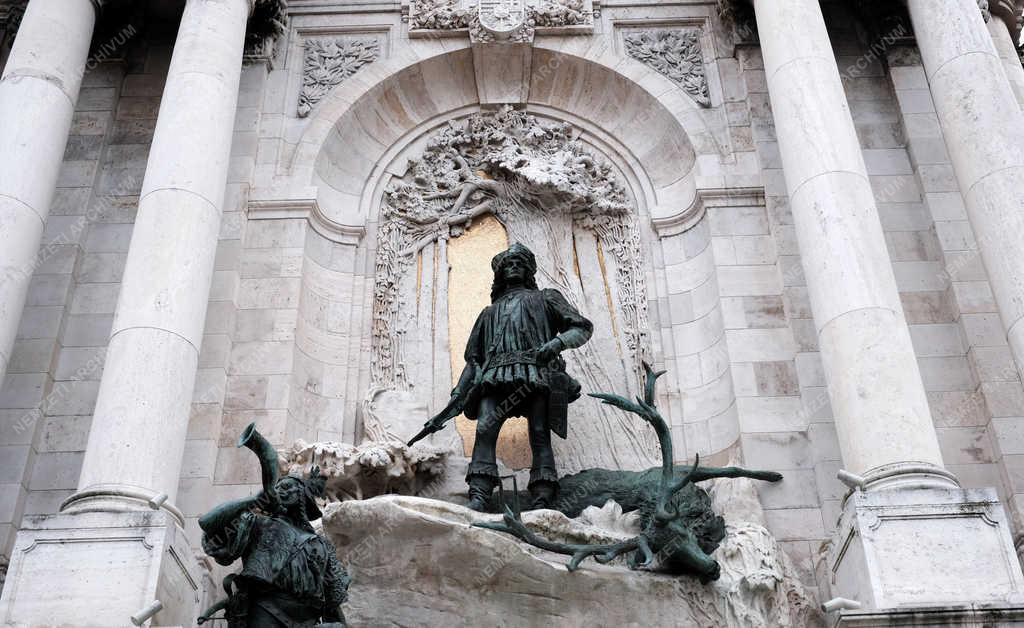 Városkép - Budapest - Mátyás kútja 