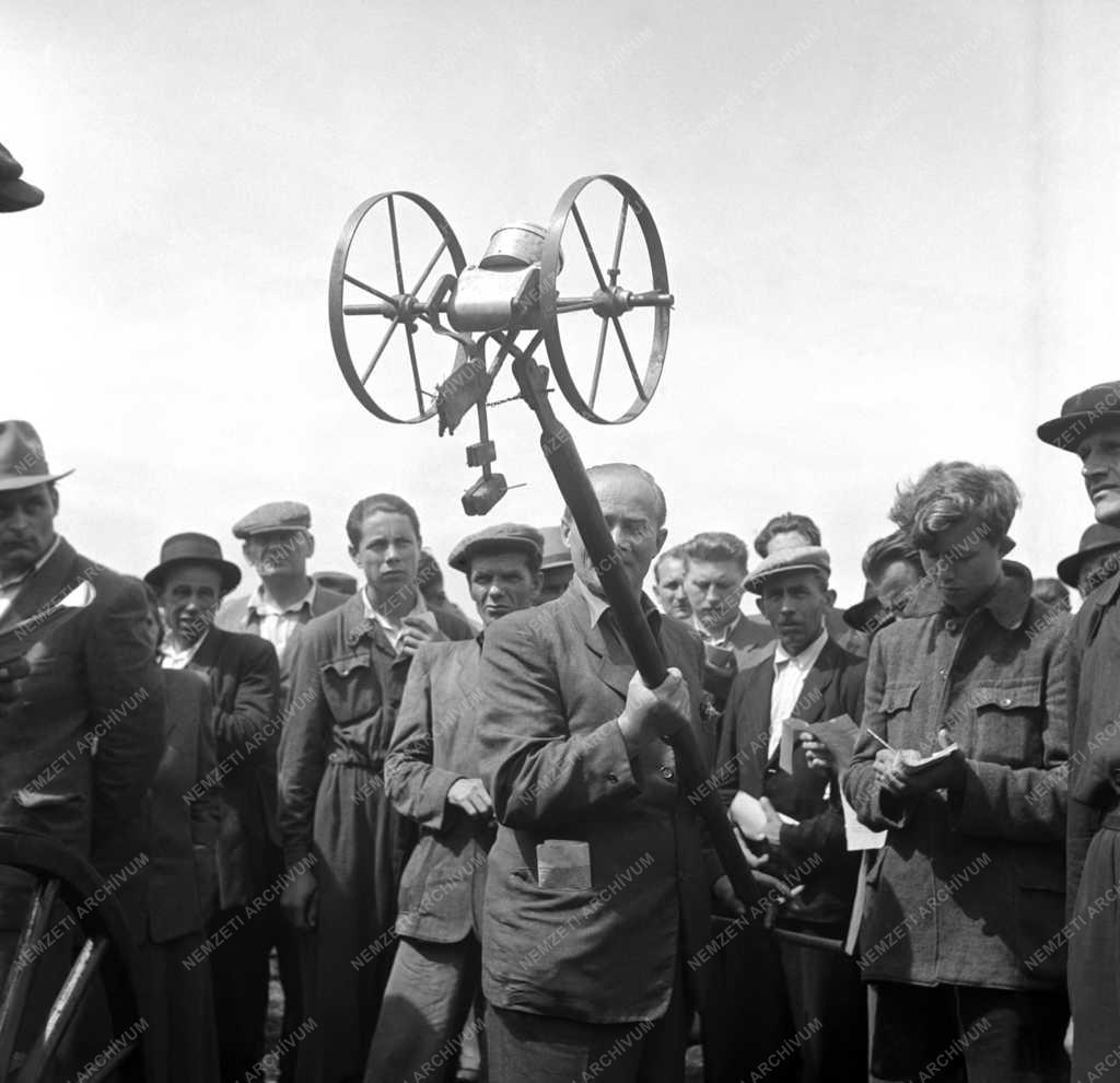 Mezőgazdaság - Konyhakerti kézi vetőgép