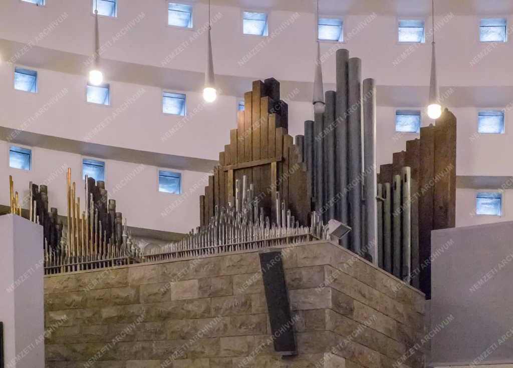 Egyházi épület - Budapest -  Magyar Szentek temploma