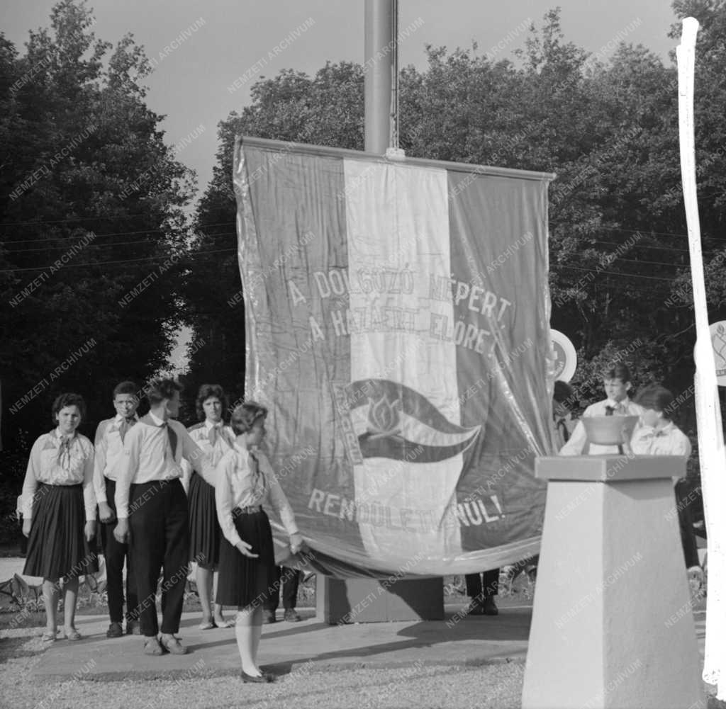 Szervezet - Vakáció - Csillebérci Úttörő Nagytábor