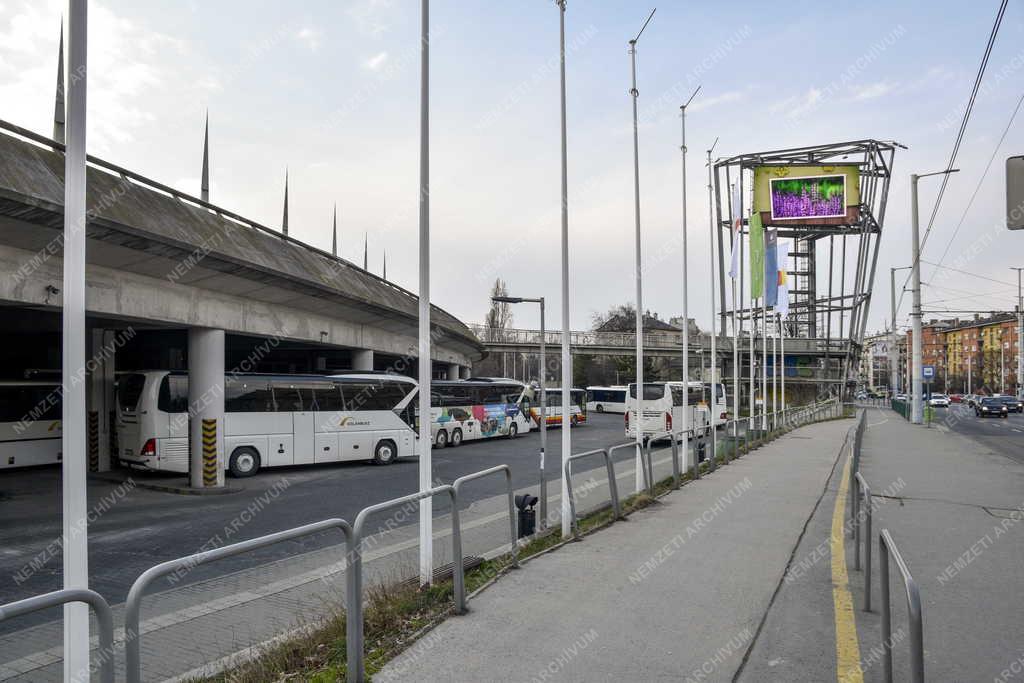 Közlekedés - Stadion autóbusz-pályaudvar Budapesten