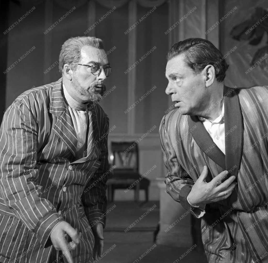 Kultúra - Színház - Katajev: Bolond vasárnap