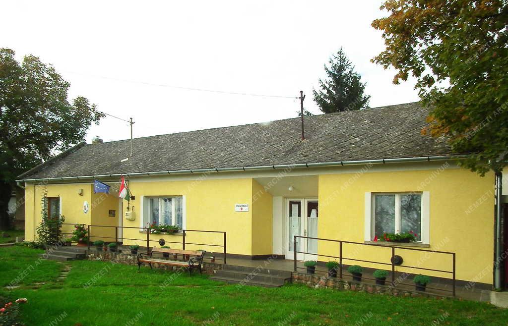 Magyarországi képek - Mindszentkálla - Középület