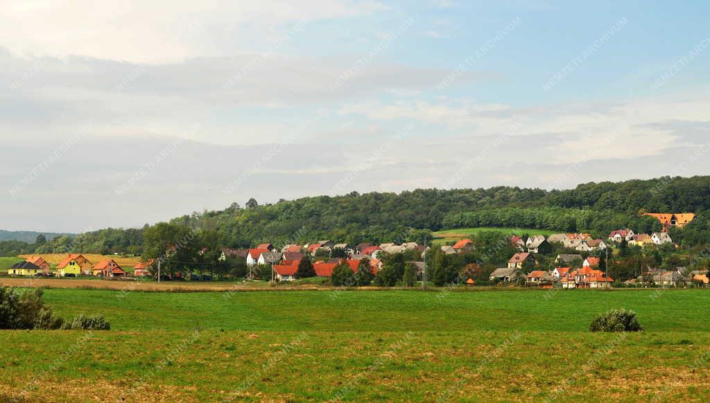 Taliándörögd - Falukép