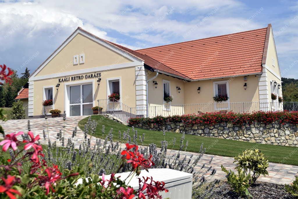 Kultúra - Közlekedés - Kaáli Autó-Motor Múzeum Dörgicsén