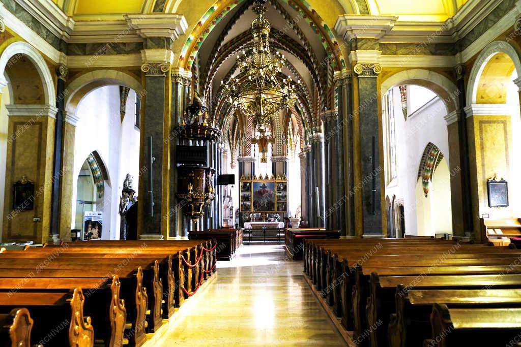 Egyházi épület - Budapest - Belvárosi Nagyboldogasszony Főplébániatemplom