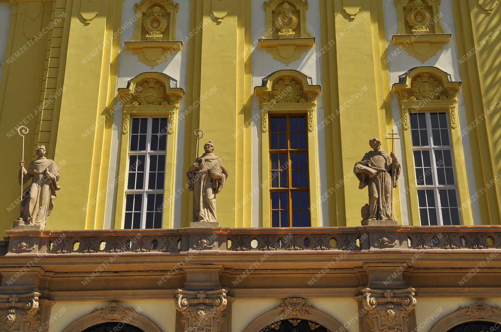 Egyházi épület - Budapest - Megújul a ciszterci rend temploma