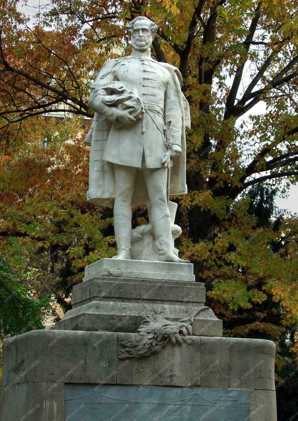 Széchenyi István-emlékszobor