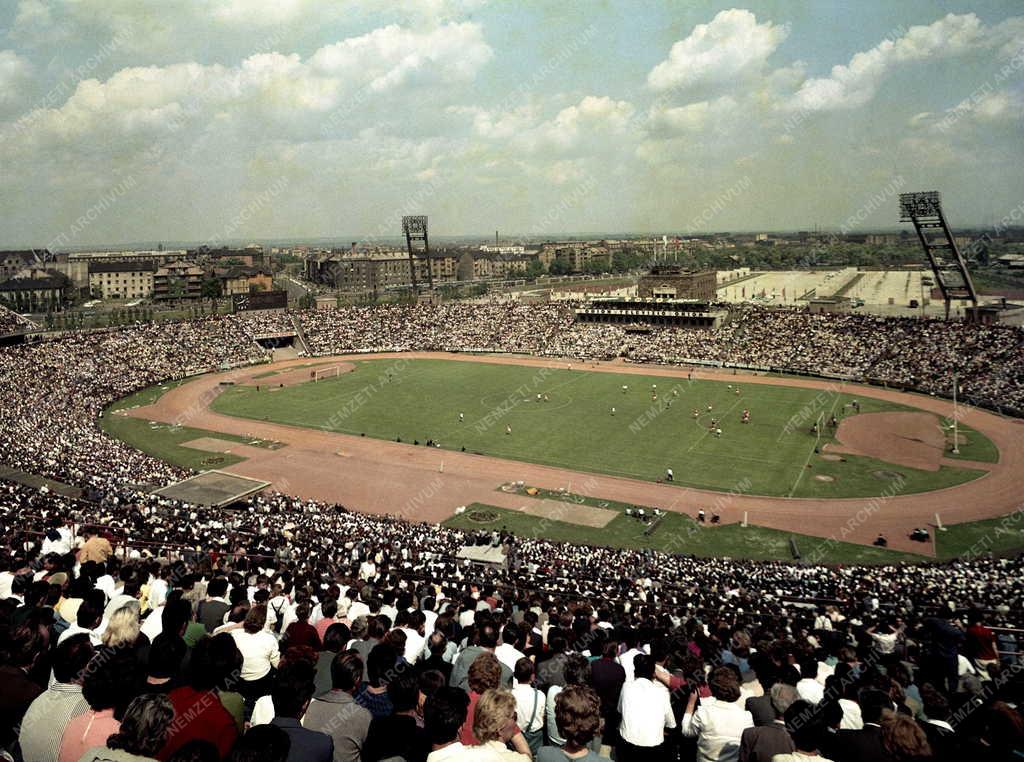 Sportlétesítmény - Népstadion
