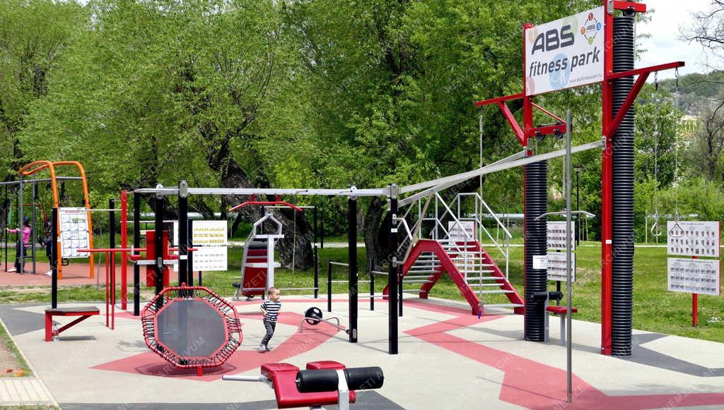 Szabadidő - Tatabánya - ABS Fitness park 