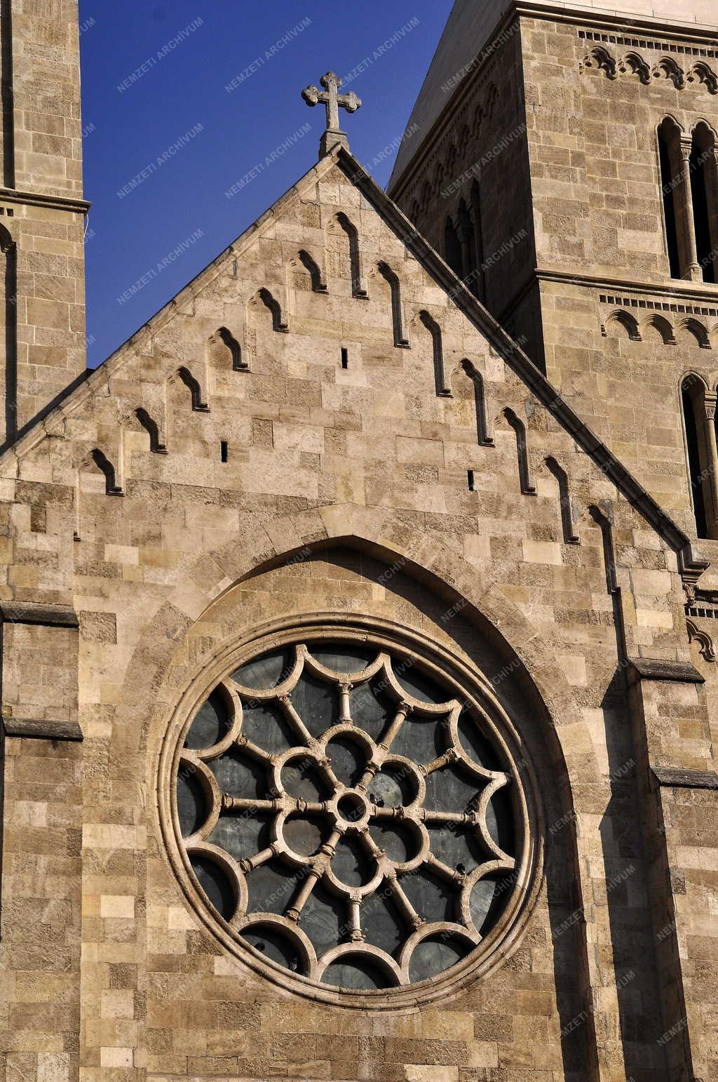 Egyház - 90 éves az Újlipótvárosi Árpád-házi Szent Margit templom