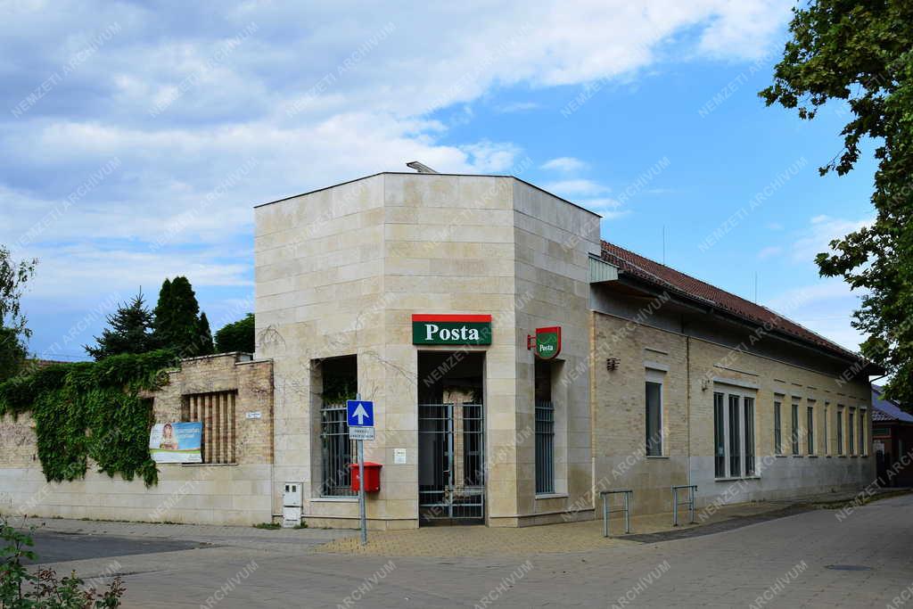 Szolgáltatás - Kunszentmiklós - Postahivatal