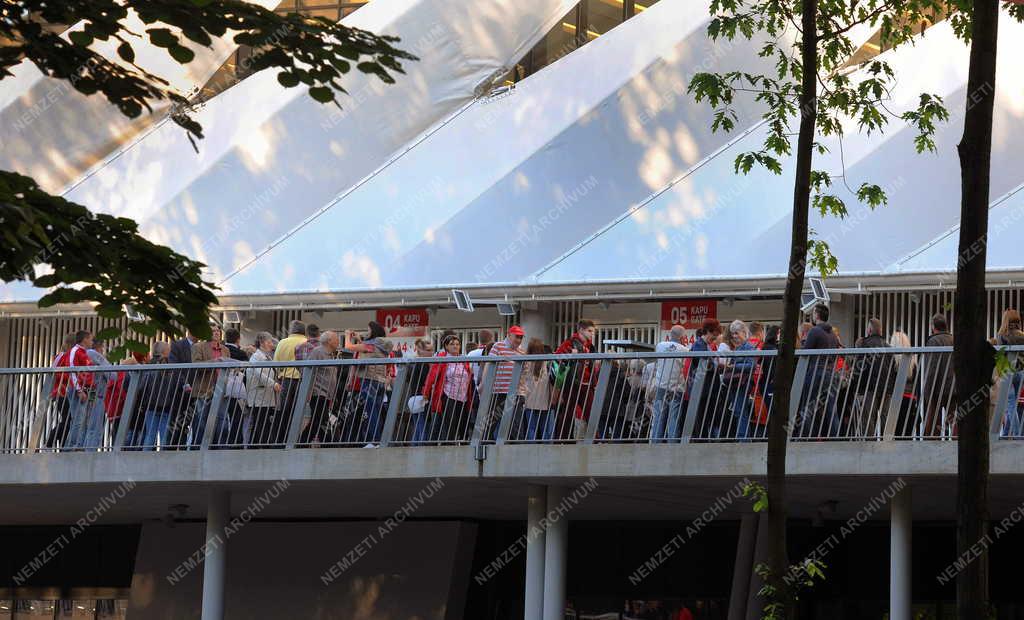 Sportlétesítmény - Debrecen - Felavatták a  Nagyerdei Stadiont